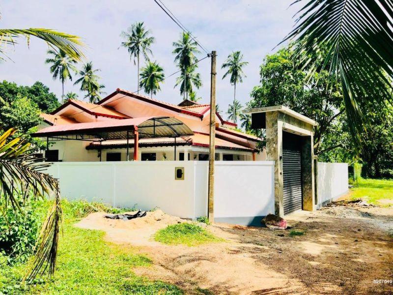 Exterior - House for sale in Minuwangoda