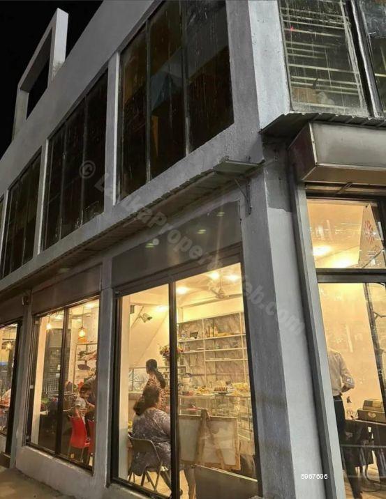 Commercial for rent in Colombo 8