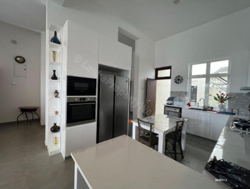Kitchen - House for sale in Moratuwa