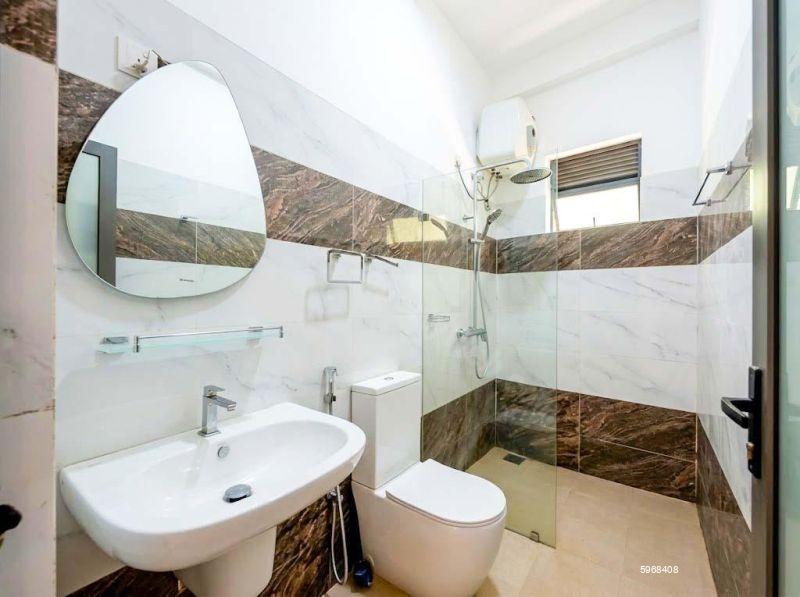 Bathroom - House for sale in Malabe