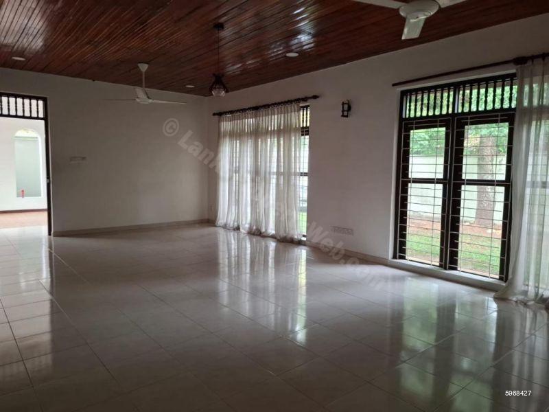 House for sale in NUGEGODA