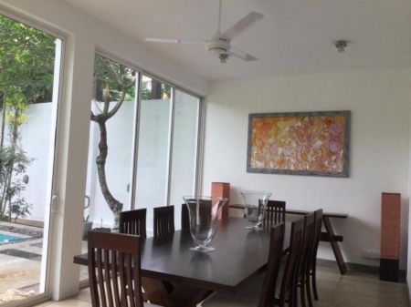 Dining room - Large House with a swimming pool for rent in Nawala 