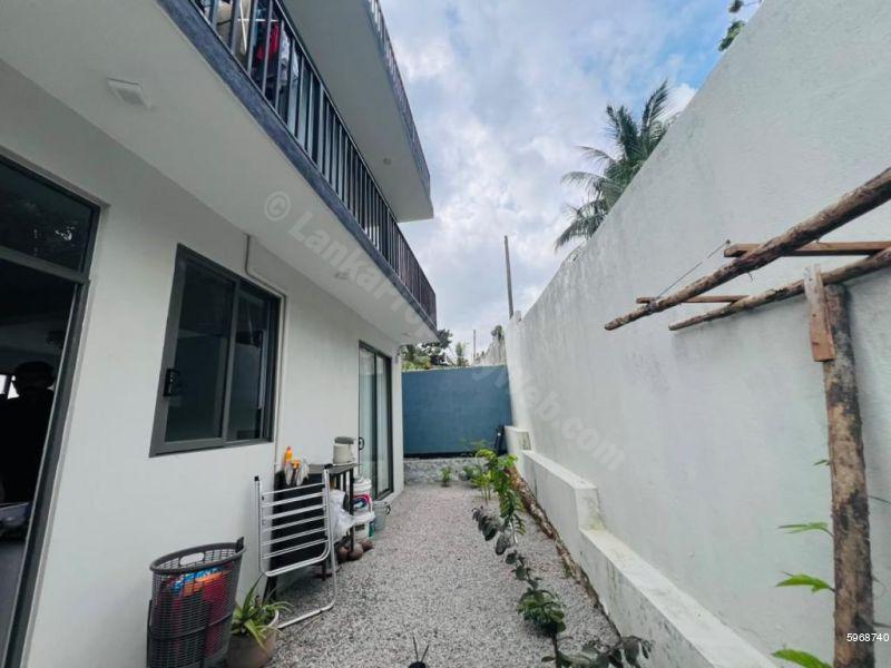 Commercial for sale in Homagama