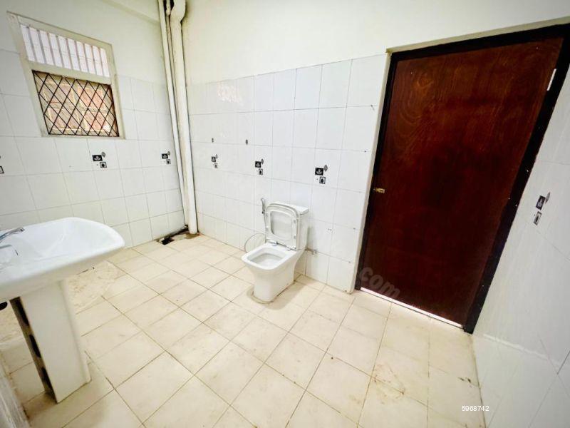 Commercial for sale in Rajagiriya