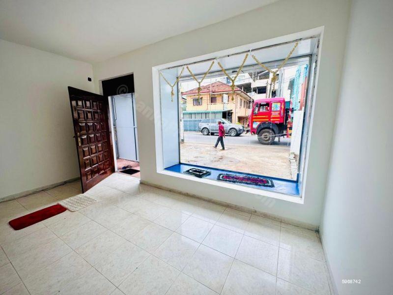 Commercial for sale in Rajagiriya