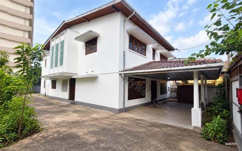House for sale in Colombo 13