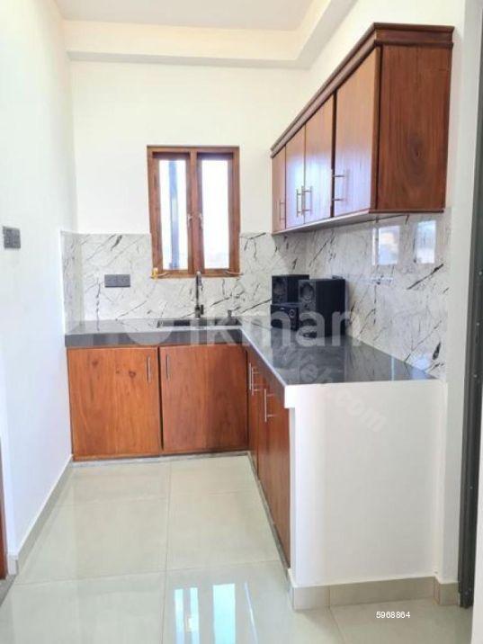 Kitchen - House for rent in Mount Lavinia