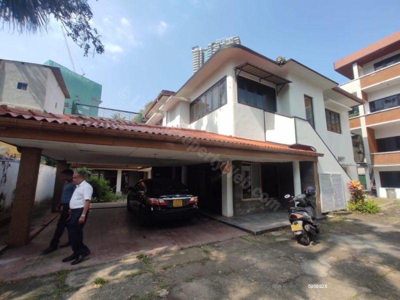 Commercial for rent in Colombo 7