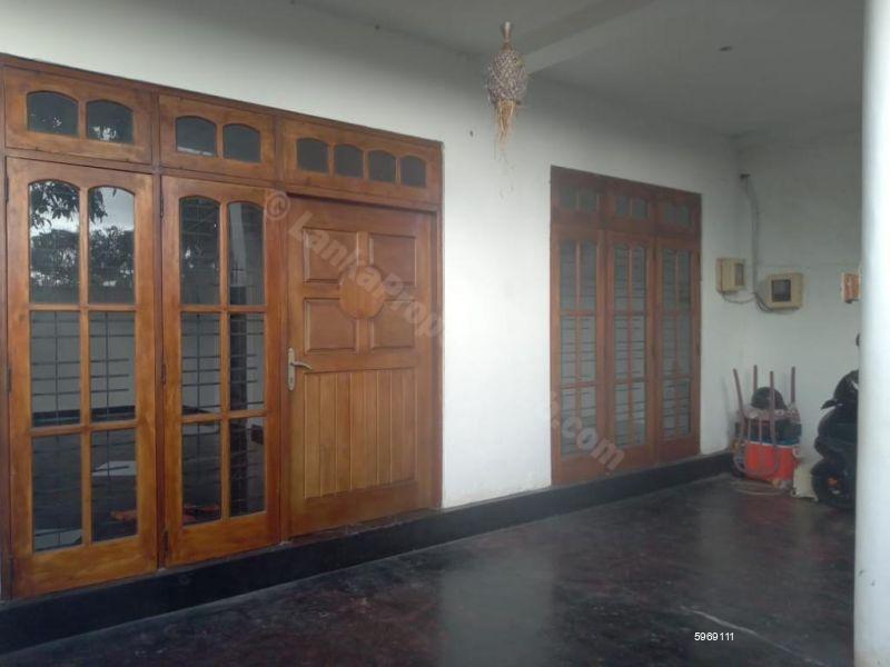 House for sale in Pita Kotte