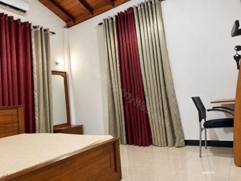 Bedroom - House for rent in Thalawathugoda