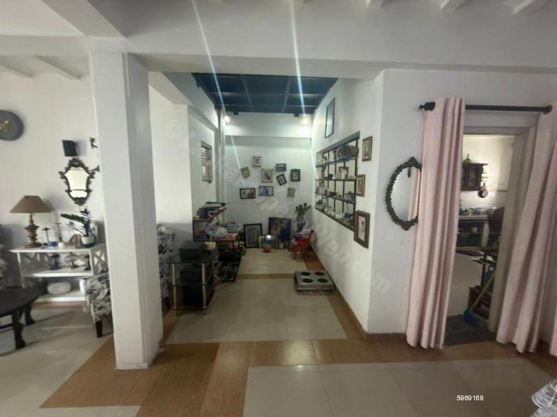 Commercial for sale in Moratuwa