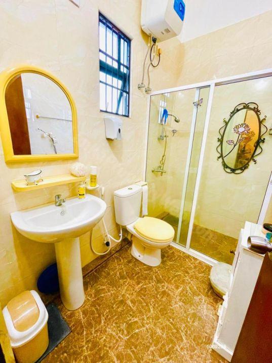 Bathroom - Apartment for sale in Dehiwala
