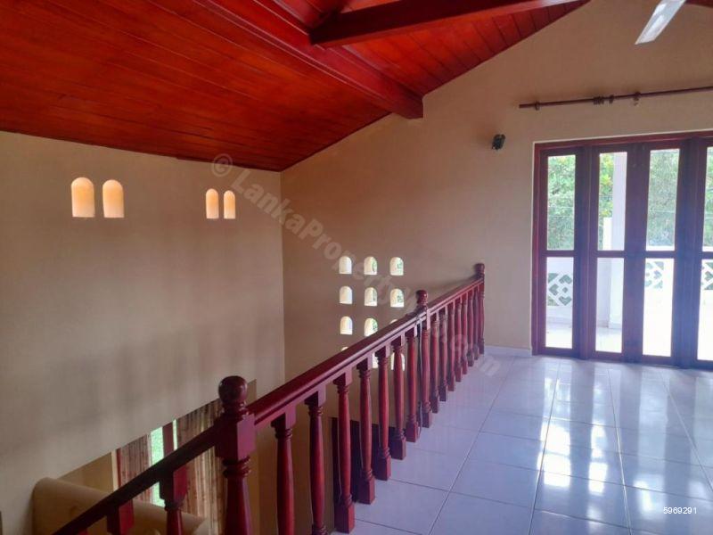 House for sale in Ja Ela