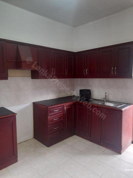 House for sale in Ja Ela