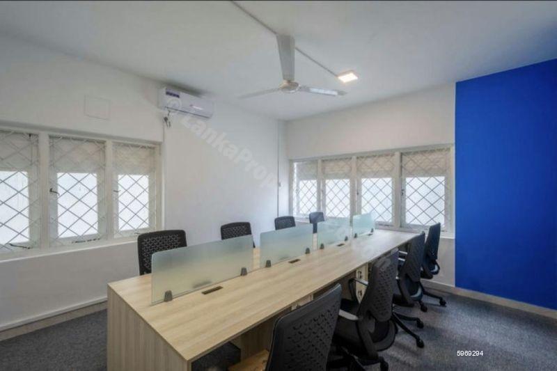 Commercial for rent in Colombo 5