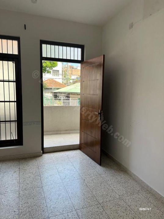 Commercial for sale in Colombo 13