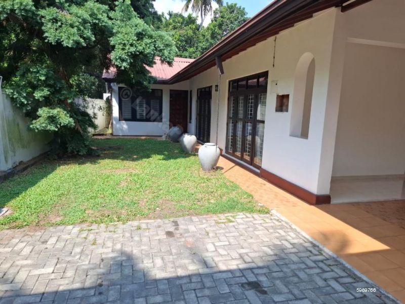 Exterior - House for sale in Nugegoda