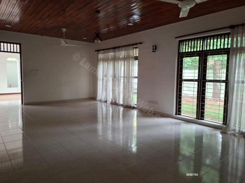 House for sale in Nugegoda