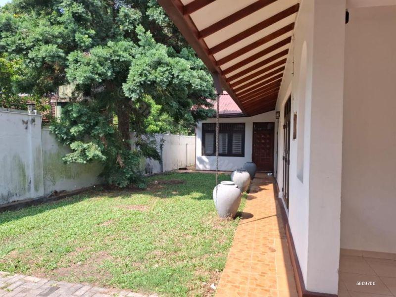 Exterior - House for sale in Nugegoda