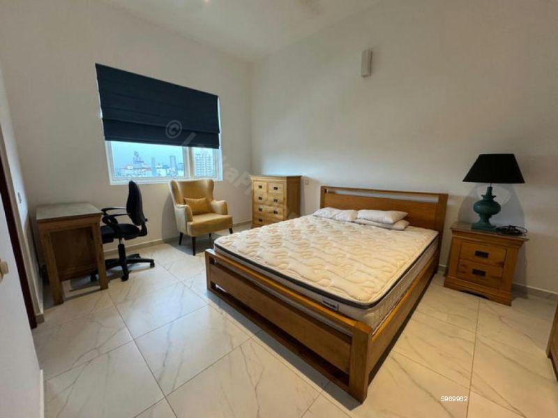 Bedroom - Apartment for rent in Colombo 8
