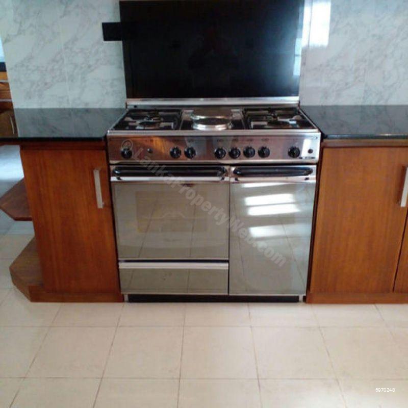 House for sale in Battaramulla