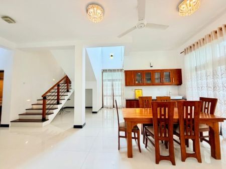 Dining room - Kotte – Beddagana 3-Storey Luxury House for Sale 