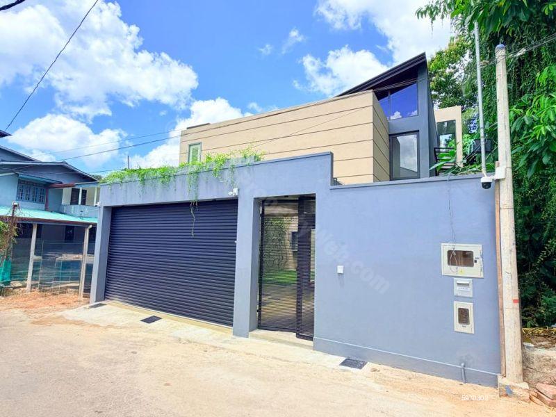 Exterior - House for sale in Battaramulla