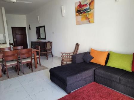 Living Room - Spacious 2 BR Furnished Apartment for rent in Mount Lavinia 