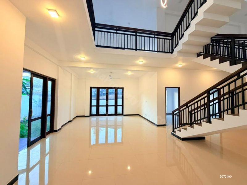 House for sale in Mount Lavinia