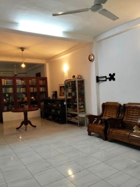 Living Room - Spacious 5 BR House for rent in Colombo 6 