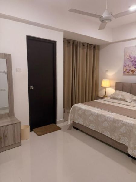 Bedroom - Viyathpura Apartments/03beds/furnished apartment for rent in Thalawathugoda 